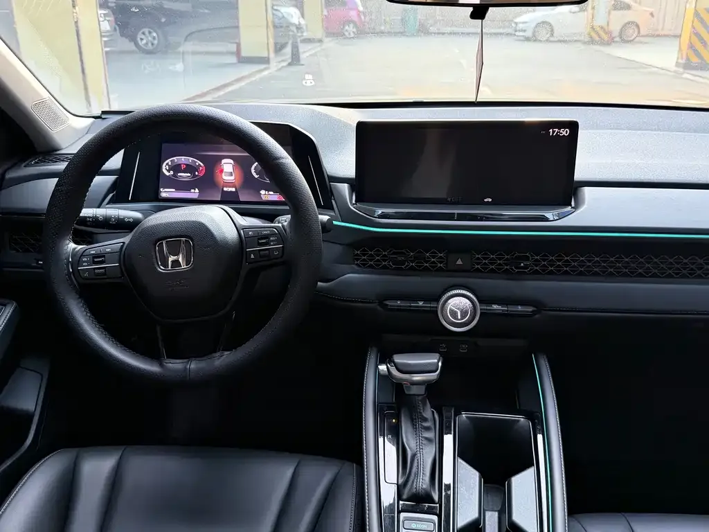 Honda Accord — фото 8