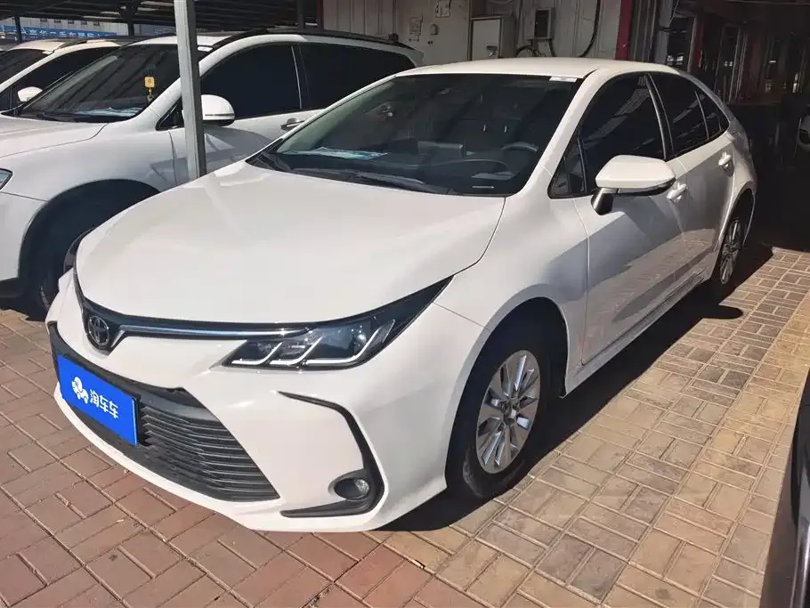 Toyota Corolla 2022 из CN, фото 1