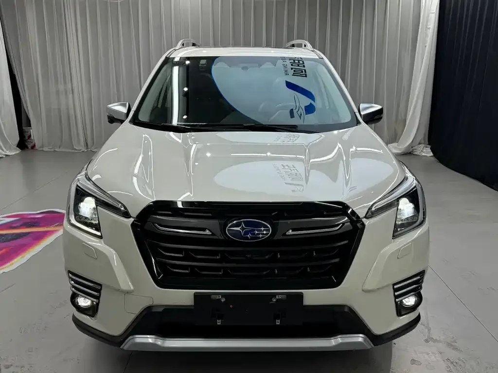 Subaru Forester — фото 2