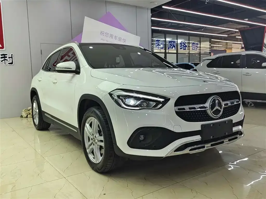 Mercedes-Benz GLA — фото 4