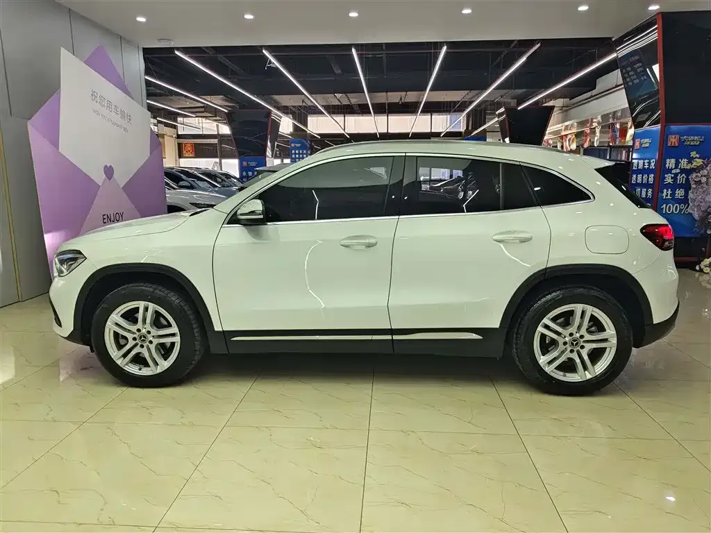 Mercedes-Benz GLA — фото 10