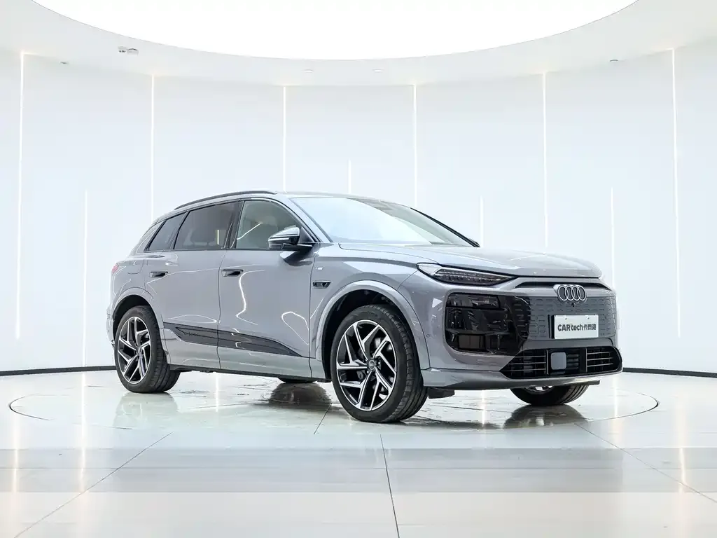 Audi Q6L e-tron — фото 2