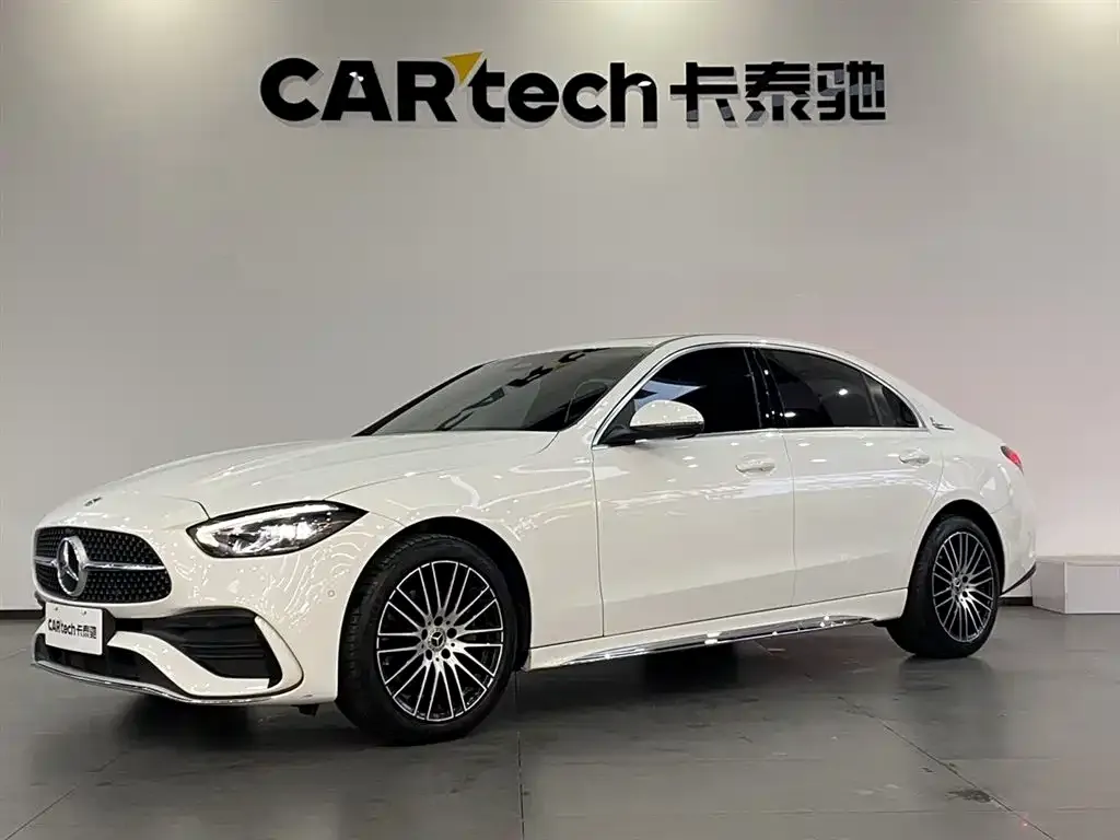 Mercedes-Benz C-Class — фото 1
