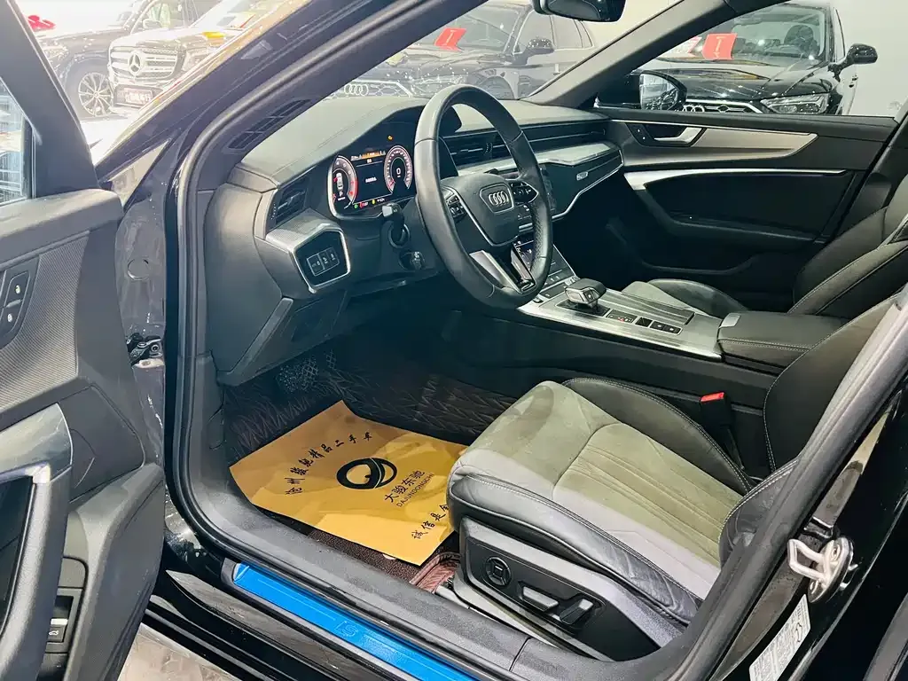 Audi A6L 2021 из CN, фото 2