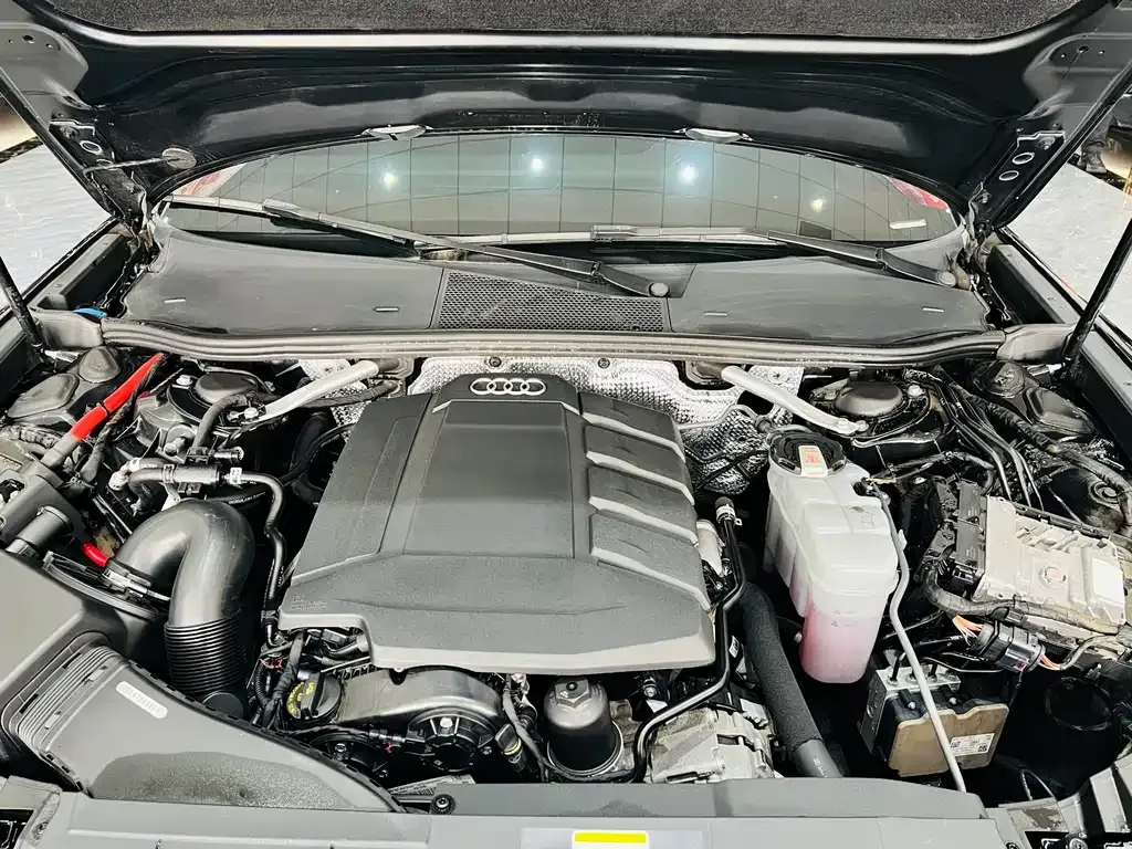 Audi A6L 2021 из CN, фото 6
