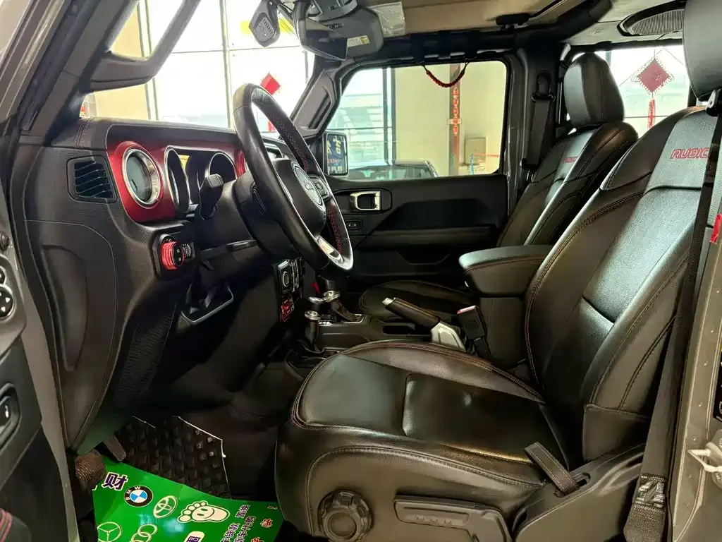 Jeep Wrangler 2023 из CN, фото 5