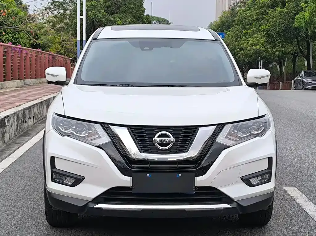 Nissan X-Trail — фото 2
