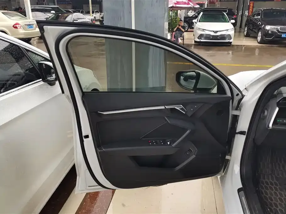 Audi A3 2022 из CN, фото 6