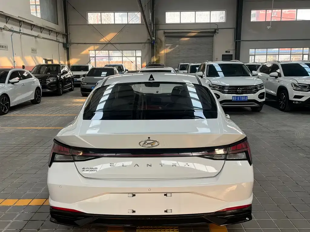Hyundai Elantra 2021 из CN, фото 3