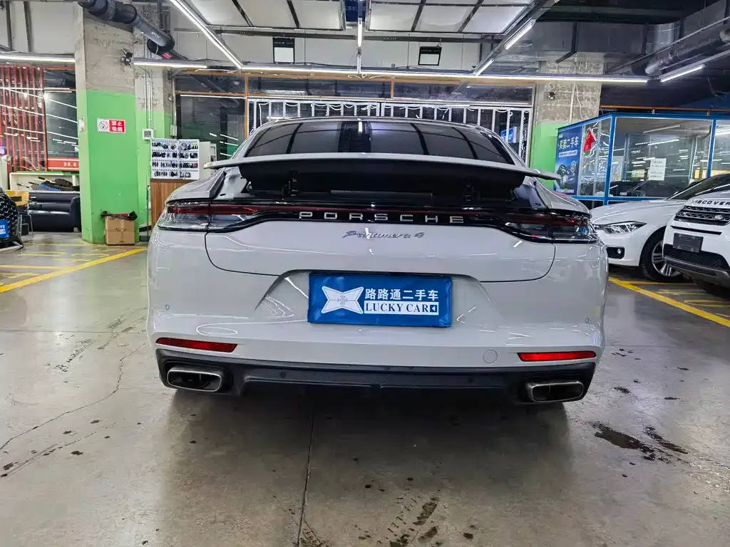 Porsche Panamera 2023 из CN, фото 2