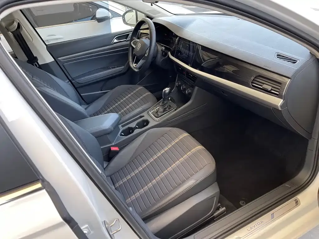 Volkswagen Lavida 2021 из CN, фото 8