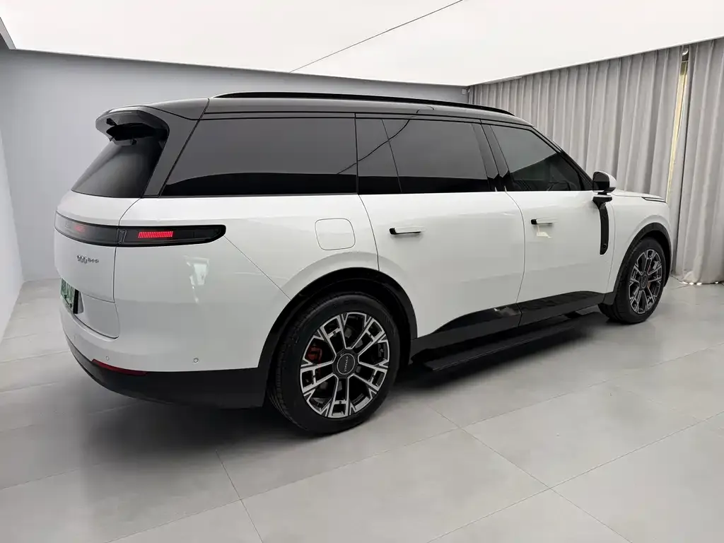 Lynk & Co 900 2025 из CN, фото 2
