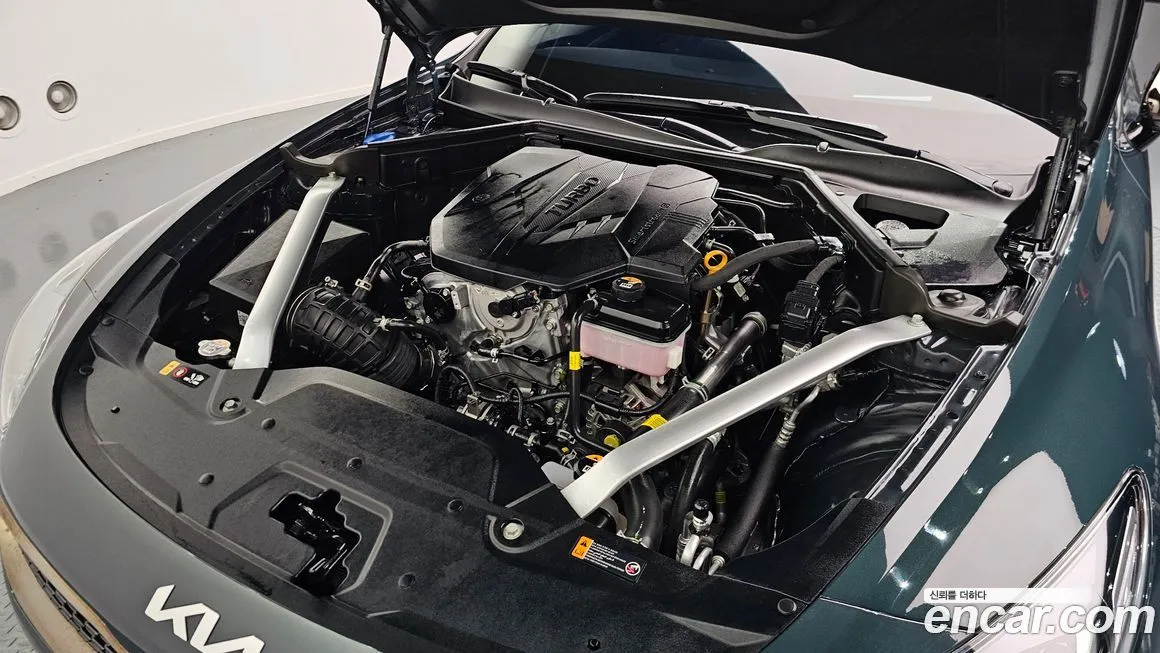 Kia Stinger 2023 из KR, фото 8