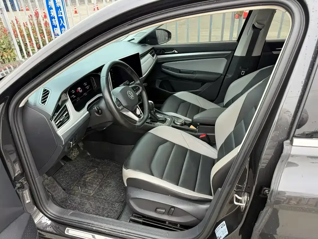 Volkswagen Bora 2023 из CN, фото 6
