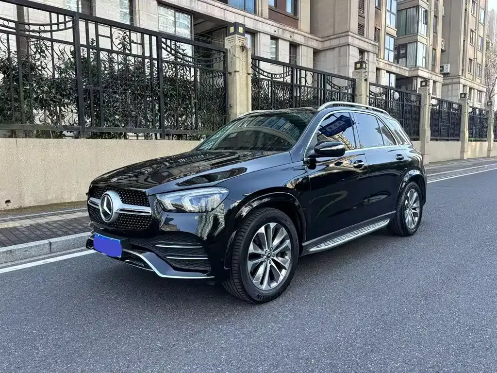 Mercedes-Benz GLE — фото 1