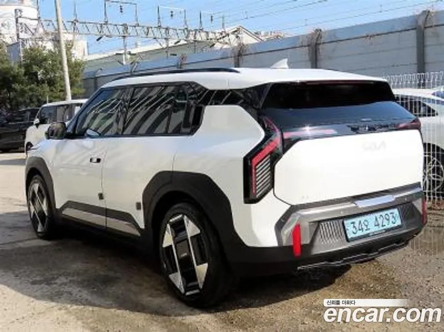 Kia EV3 — фото 3