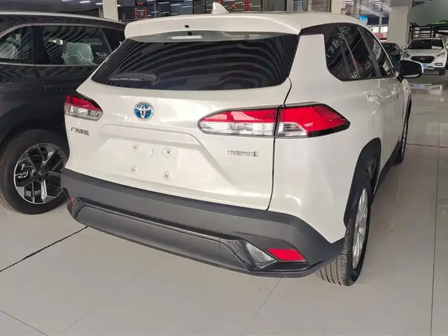 Toyota Frontlander 2023 из CN, фото 4