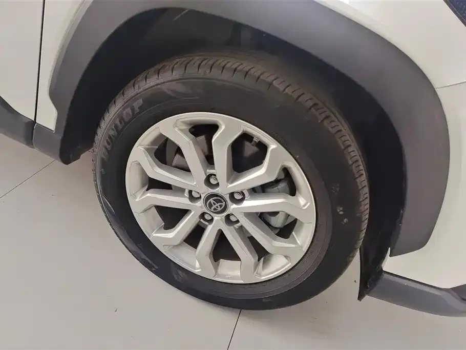 Toyota Frontlander 2023 из CN, фото 3
