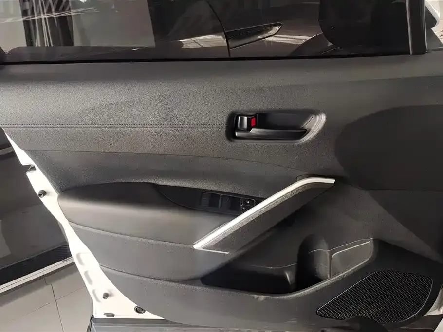 Toyota Frontlander 2023 из CN, фото 6