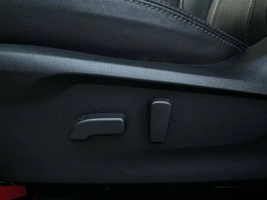 Subaru Forester 2022 из CN, фото 2