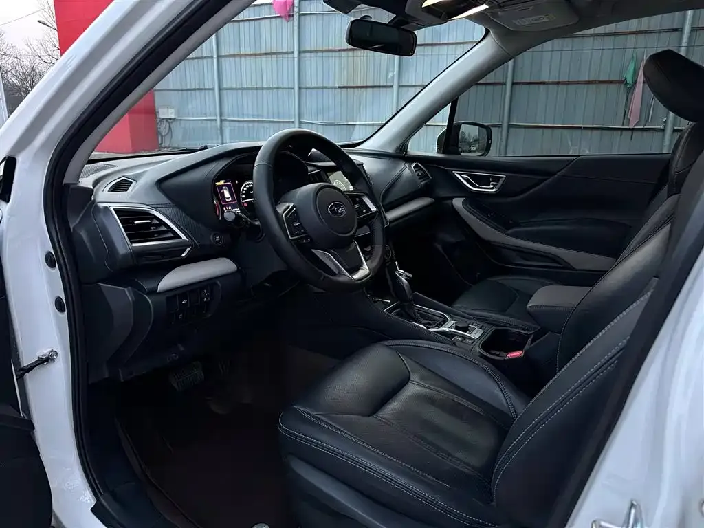 Subaru Forester 2022 из CN, фото 4