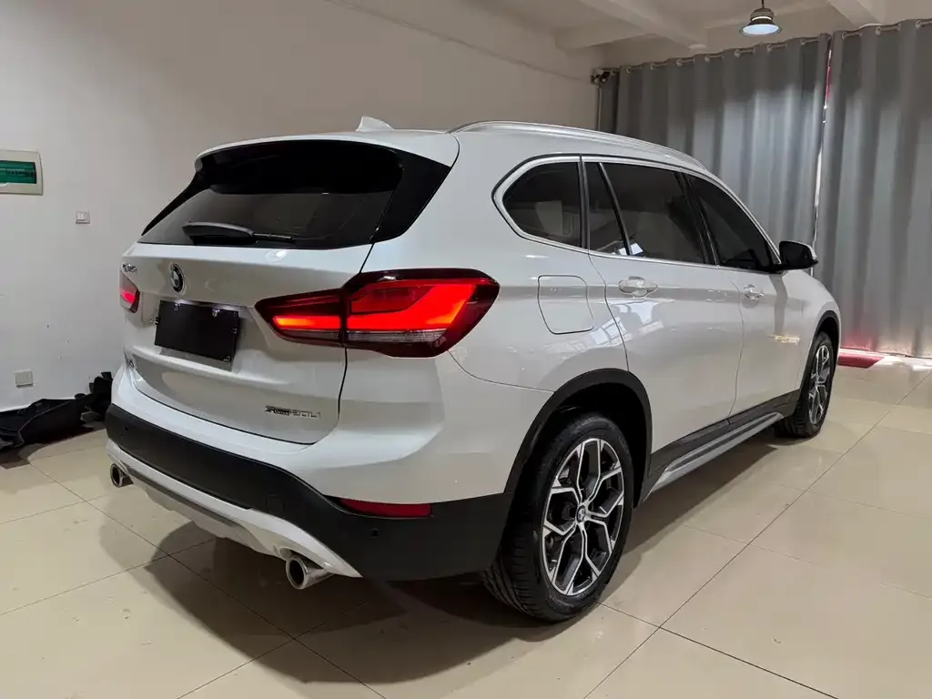 BMW X1 — фото 2