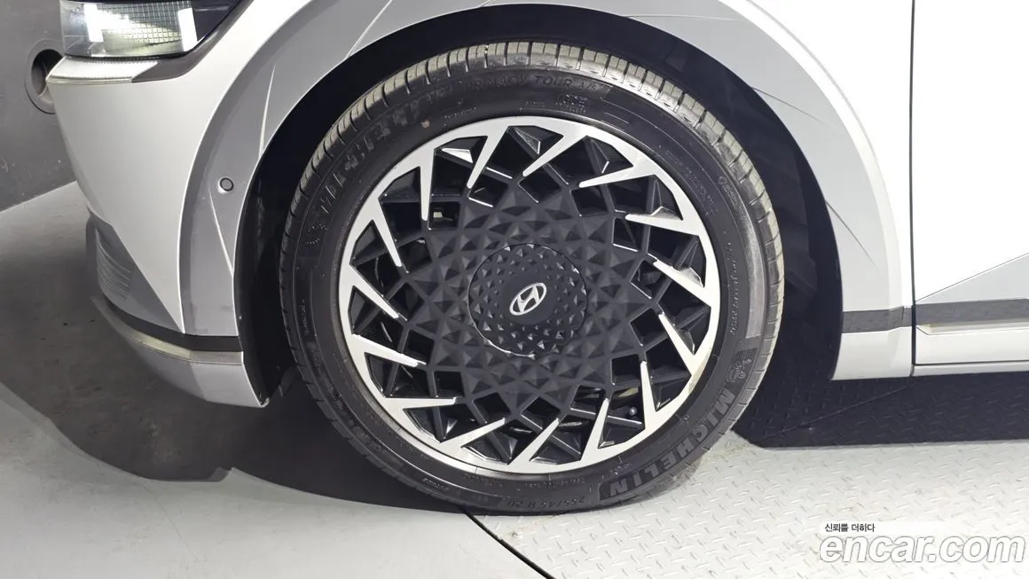 Hyundai Ioniq5 — фото 2