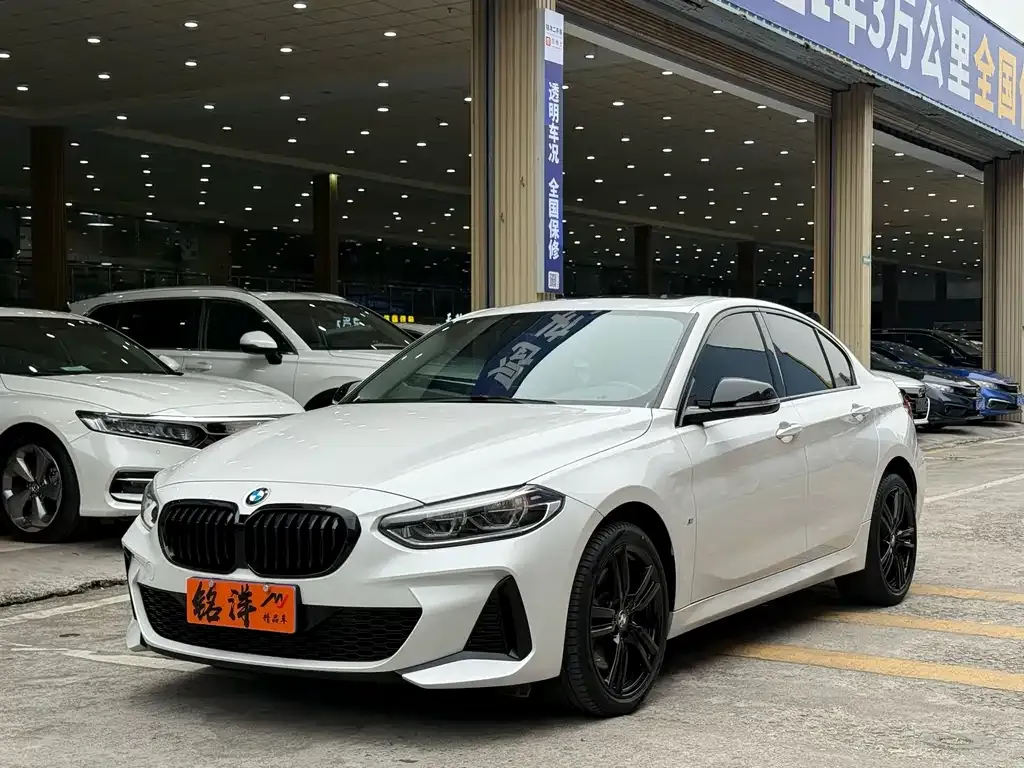 BMW 1 Series — фото 1