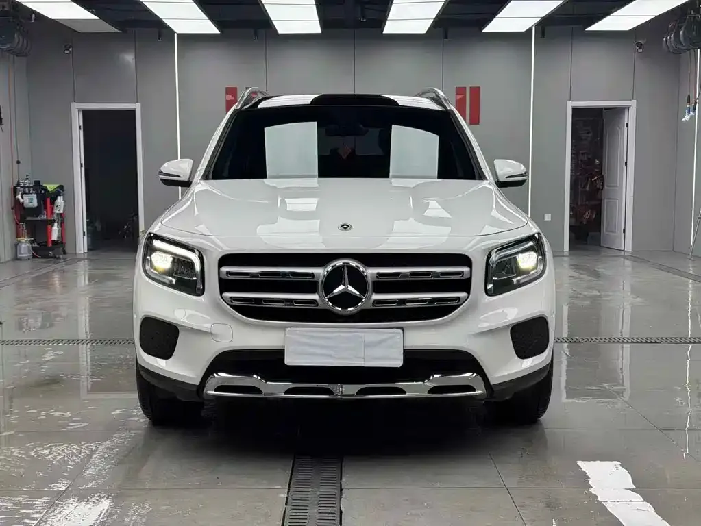 Mercedes-Benz GLB — фото 8