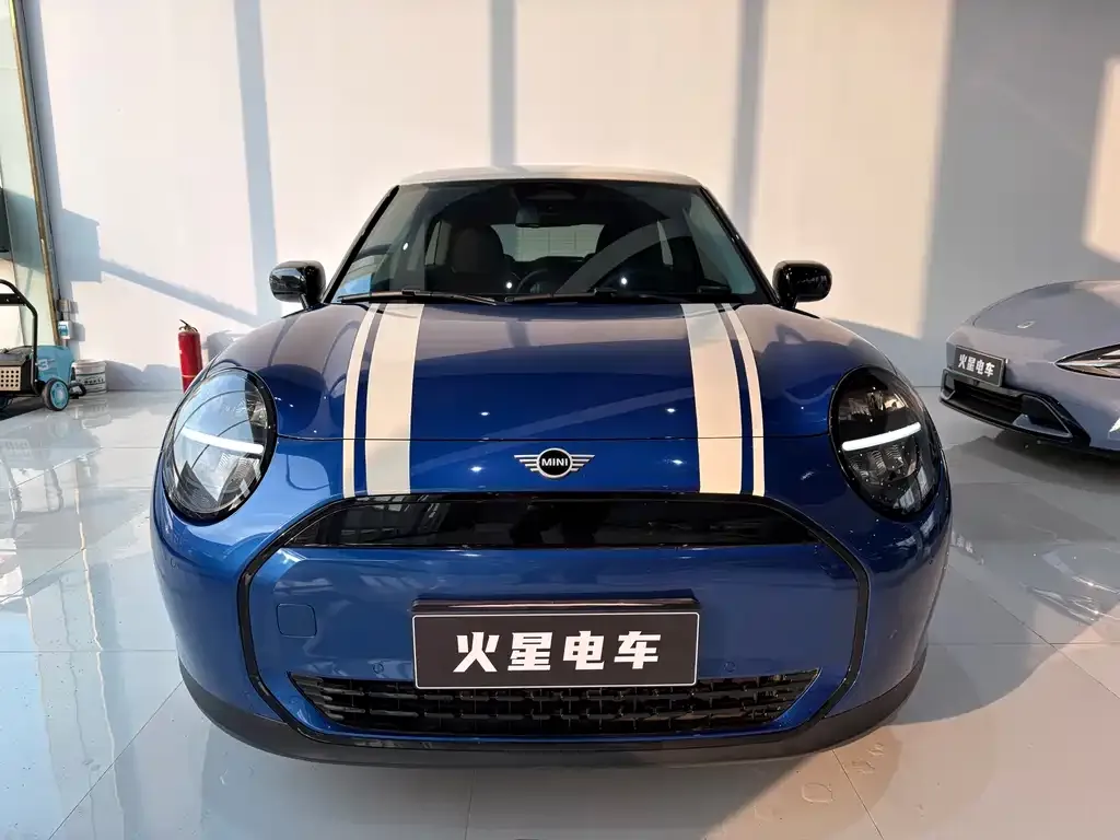 MINI Cooper EV 2025 из CN, фото 3