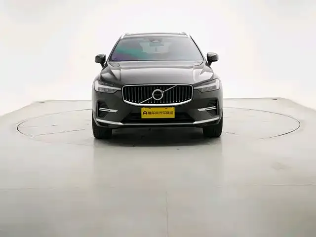 Volvo XC60 — фото 3