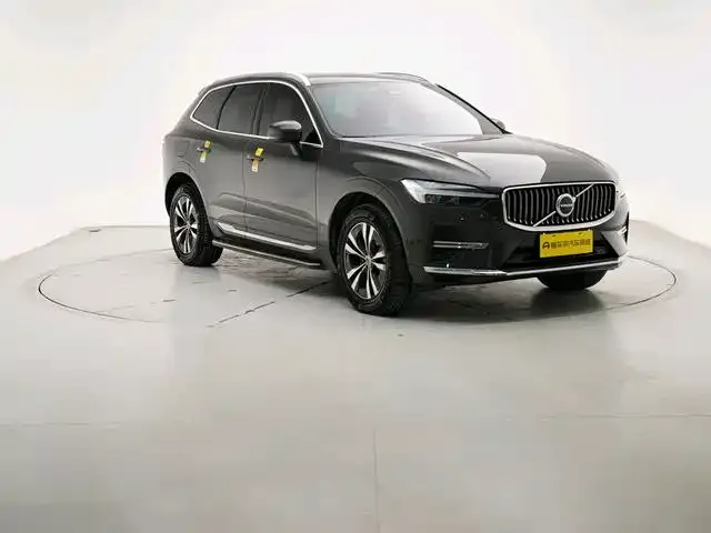 Volvo XC60 — фото 4