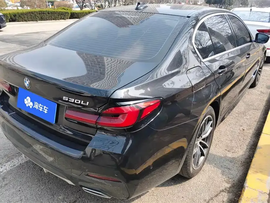 BMW 5 Series — фото 10