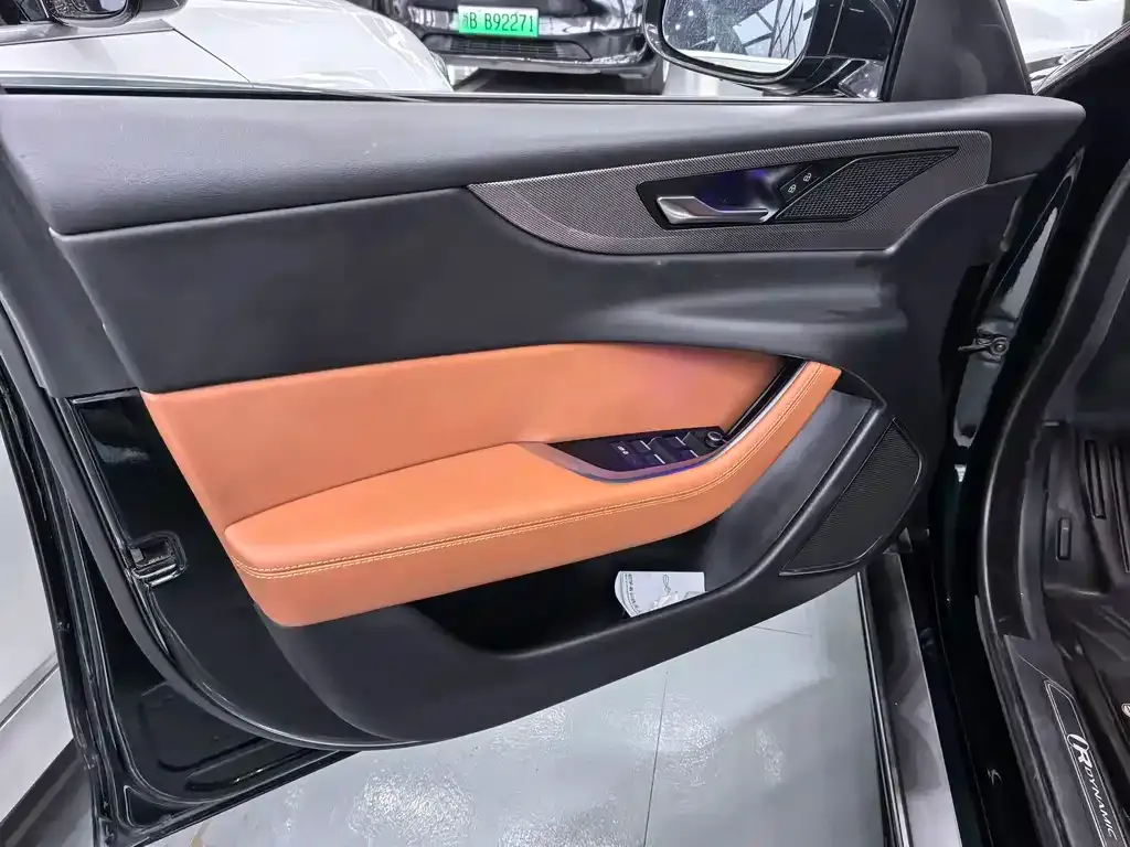 Jaguar XEL 2022 из CN, фото 8