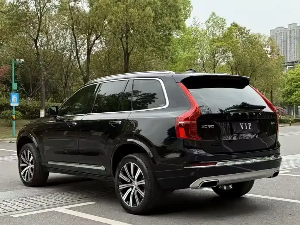 Volvo XC90 — фото 6