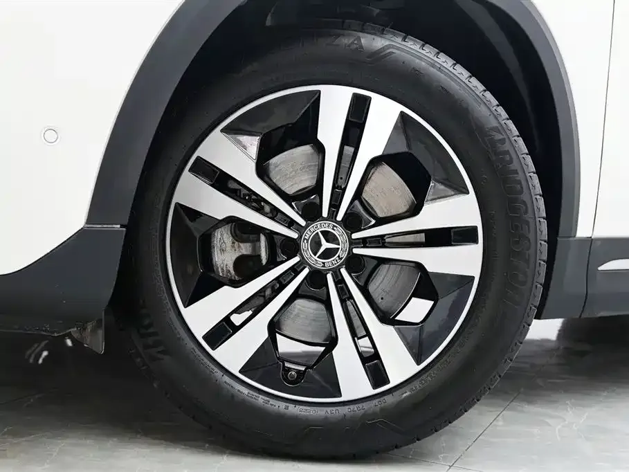 Mercedes-Benz GLA 2023 из CN, фото 8