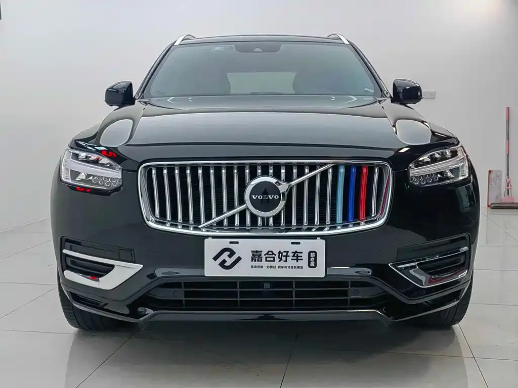 Volvo XC90 — фото 4