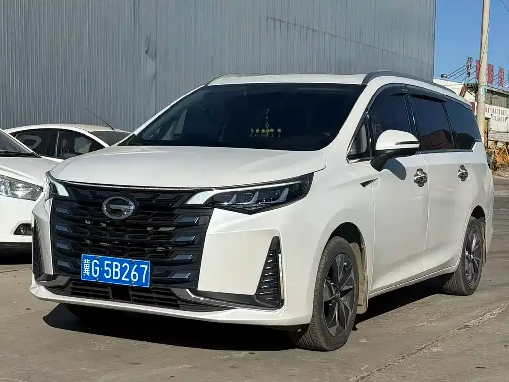 GAC Motor Trumpchi M6 — фото 1
