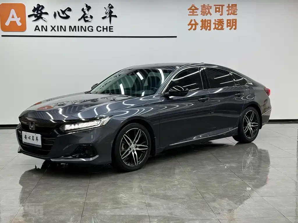 Honda Accord — фото 1