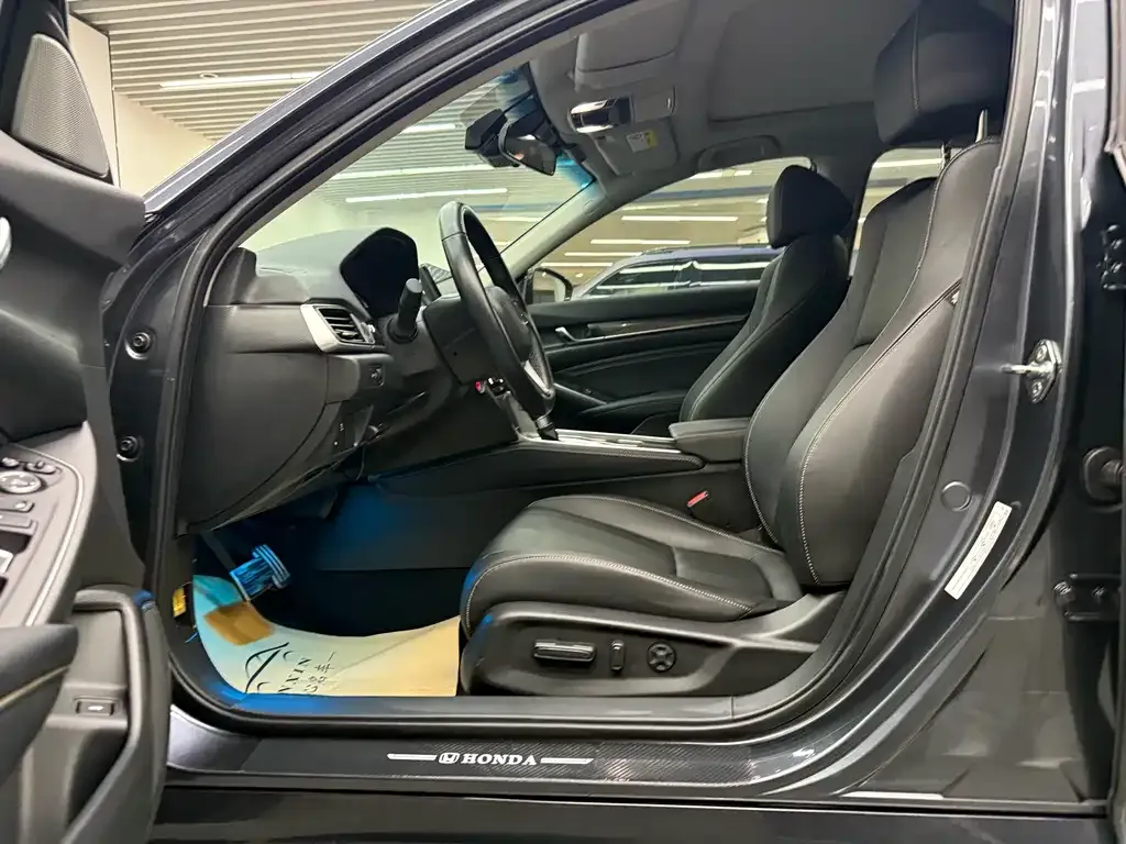 Honda Accord — фото 5