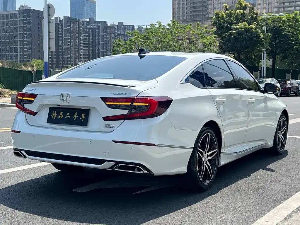 Honda Accord — фото 2