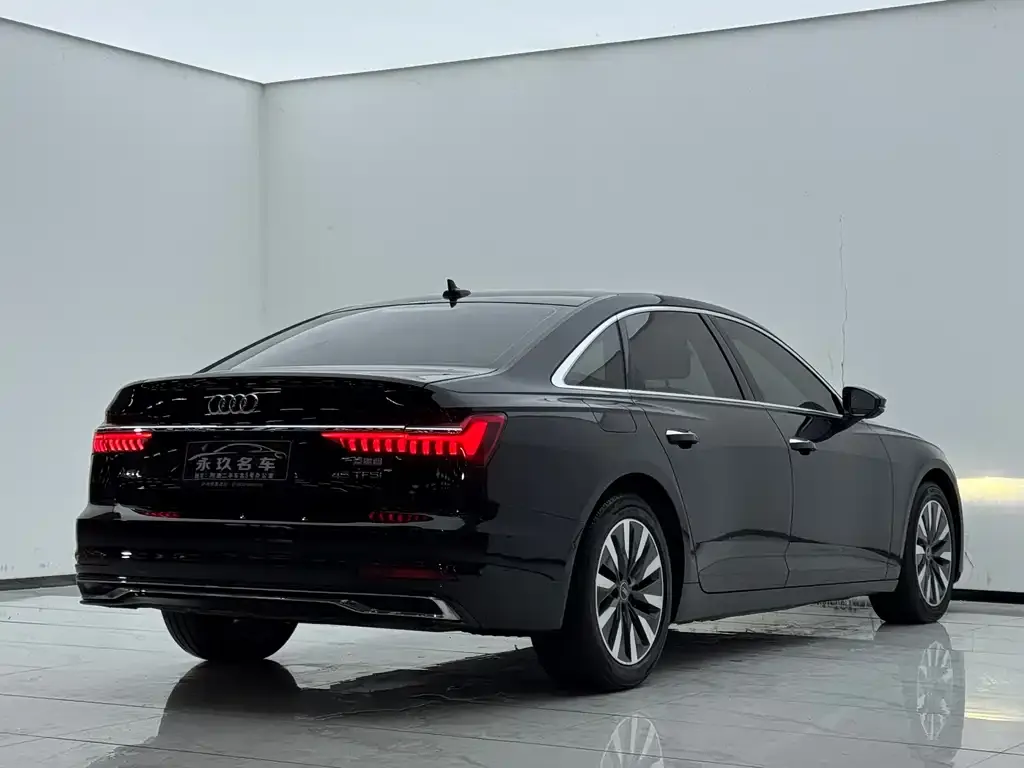 Audi A6L — фото 4