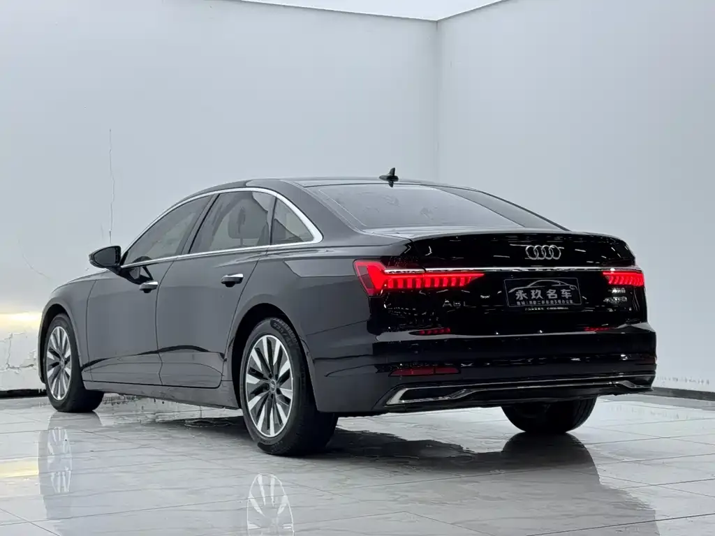 Audi A6L — фото 6
