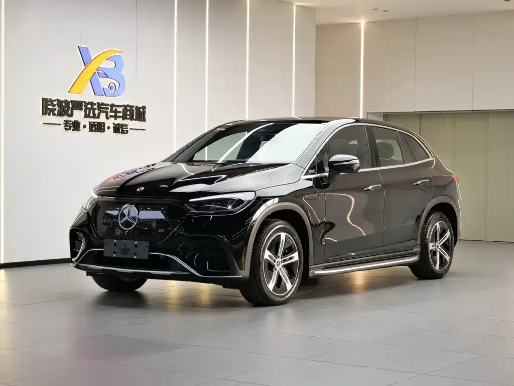 Mercedes-Benz EQE SUV — фото 1