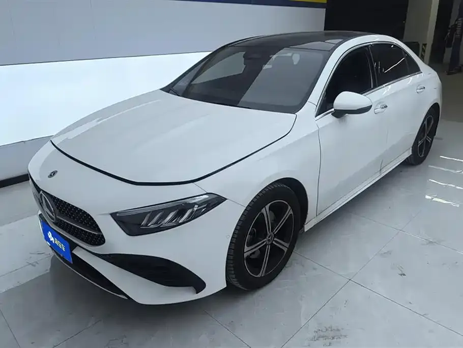 Mercedes-Benz A-Class 2023 из CN, фото 1