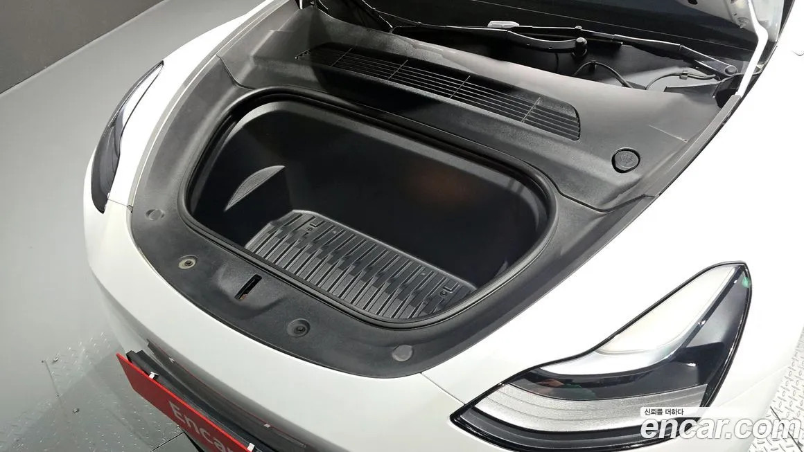 Tesla Model Y 2023 из KR, фото 3