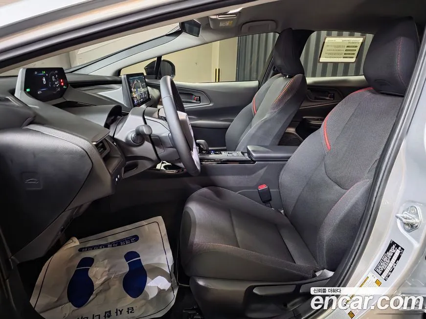Toyota Prius 2024 из KR, фото 5