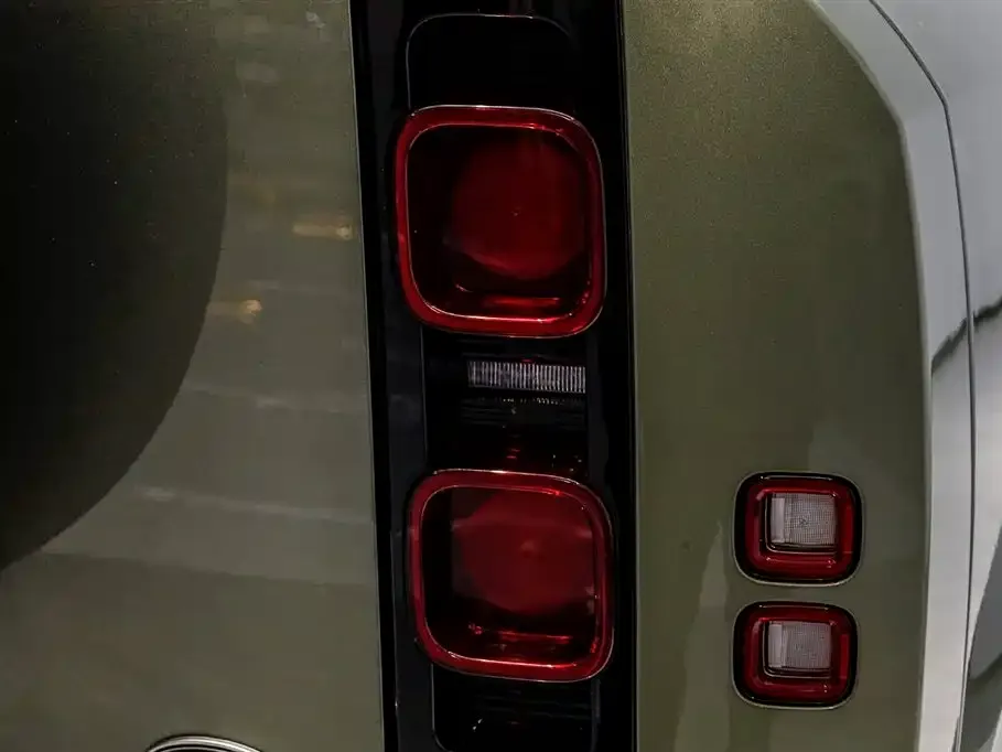 Land Rover Defender 2024 из CN, фото 6