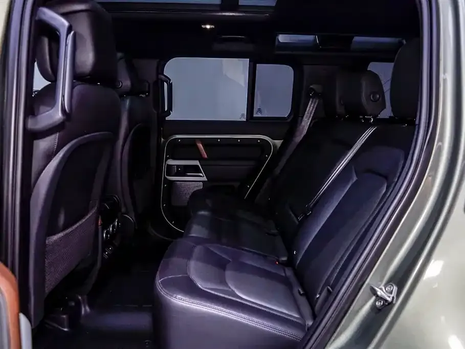 Land Rover Defender 2024 из CN, фото 4