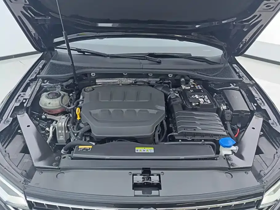 Volkswagen Magotan 2024 из CN, фото 10